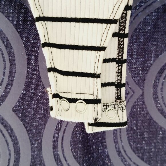 Rue 21 White Black Striped Swimsuit Leotard Stretchy Size Medium M Ribbed w snap - Picture 6 of 6